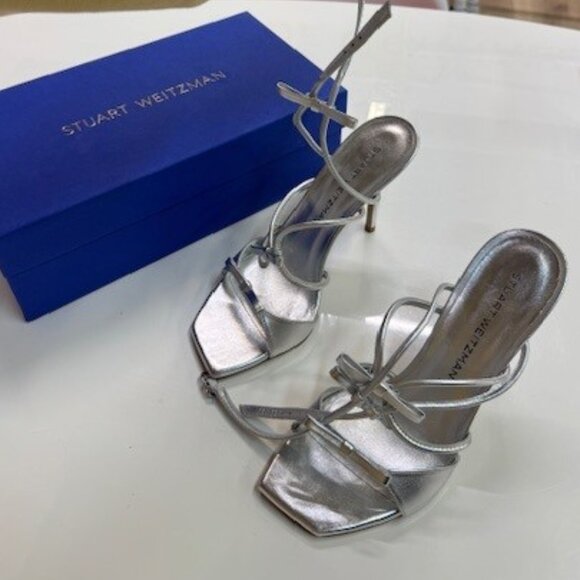Stuart Weitzman Silver Bow Heels | Size 9 - Picture 4 of 6